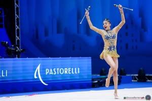 aa q more shubhashree ind sfe09496 copia simone ferraro ph